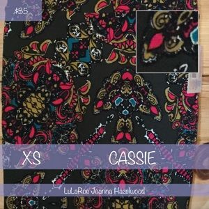 NWT XS LuLaRoe Cassie Skirt